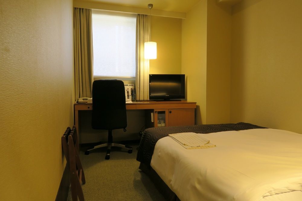 Sotetsu Fresa Higashi Shinjuku Prefektura Tokio